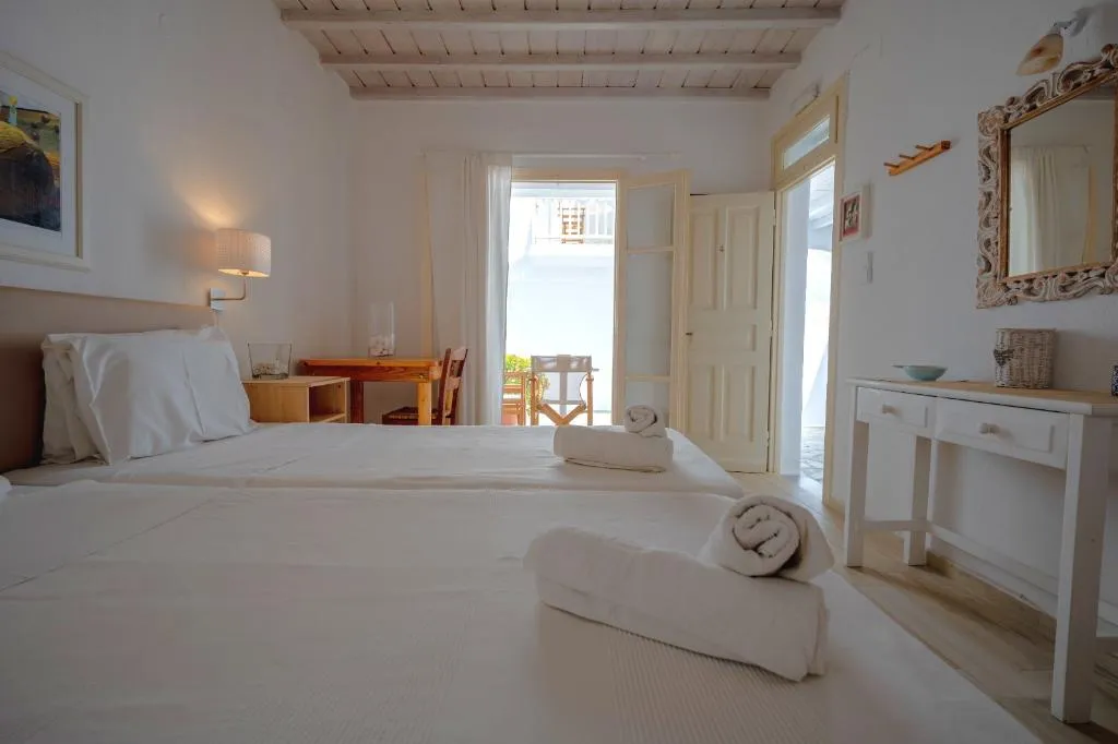 TRIPLE THREE BEDROOMS ONE BATHROOM Room, Mykonos Twins, Mykonos