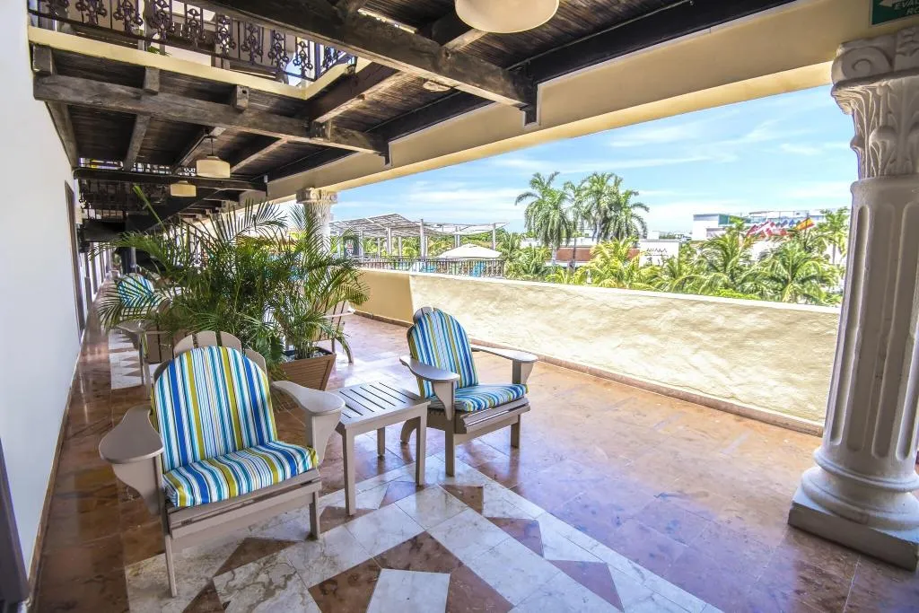 Terrace, Wyndham Alltra Playa del Carmen Adults Only All In, Playa Del Carmen