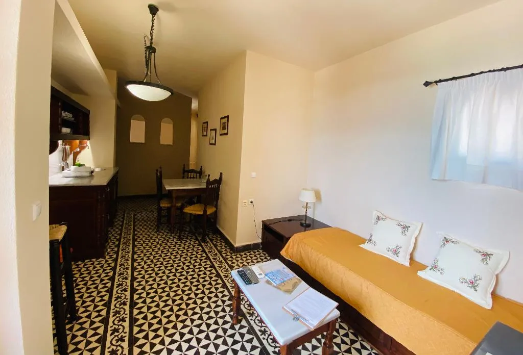 STUDIO STANDARD Room, Palazzo Arhontiko Apartments, Crete