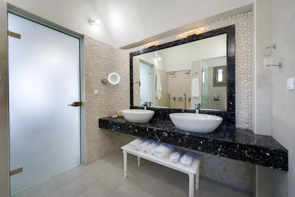 Room, Zephyros, Santorini