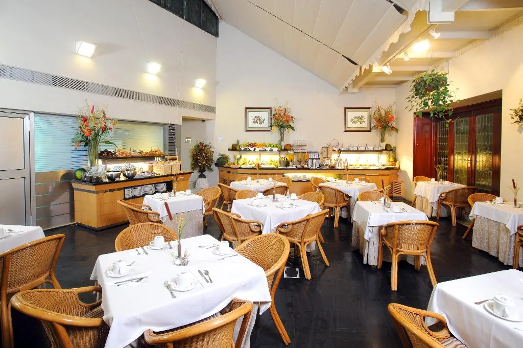 Restaurant, Becquer, Seville