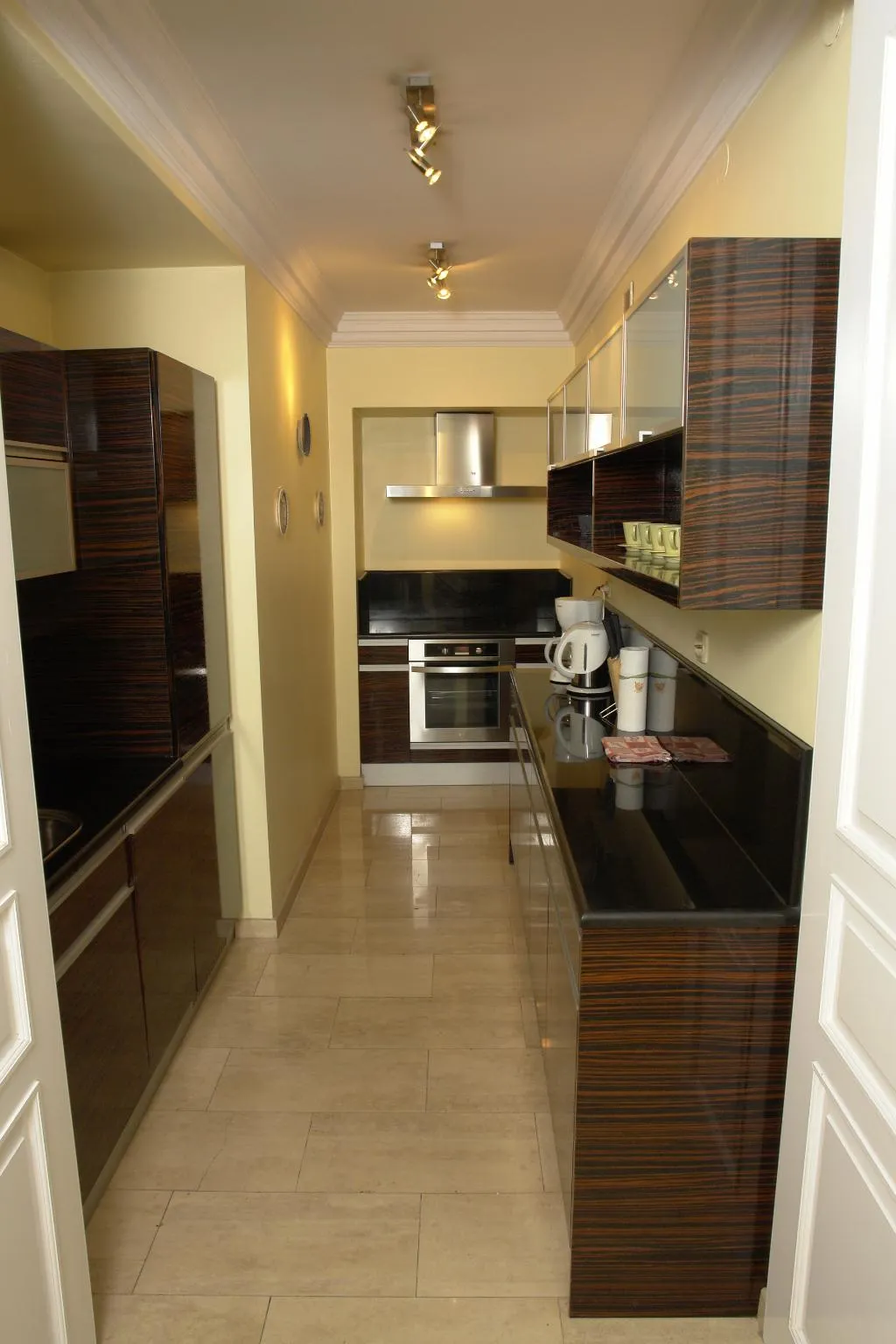APARTMENT CAPACITY 5 TWO BEDROOMS Room, P&J Tourist Apartments, Krakow