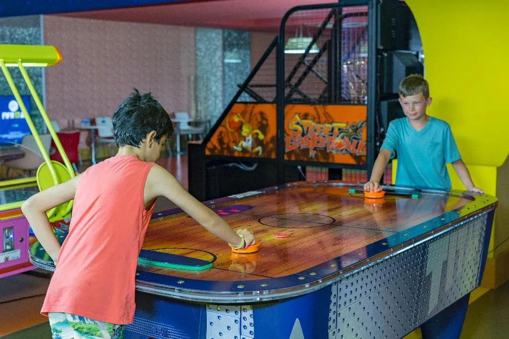 Sports and Entertainment, Royal Dragon Hotel, Antalya