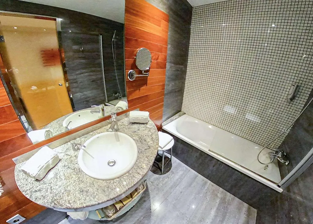 Room, Hotel Sansi Barcelona, Barcelona