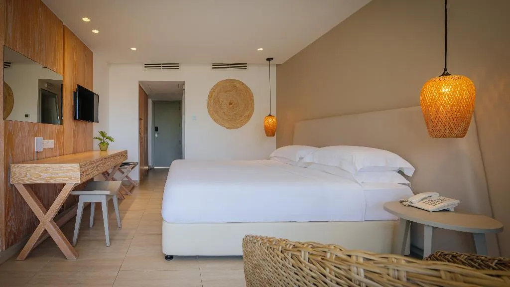 SINGLE GARDEN VIEW Room, Nissi Beach, Cyprus