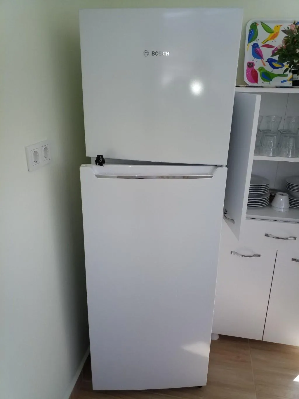 Room, Kamelya, Dalaman