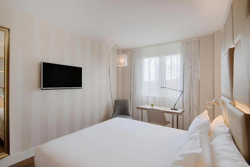 DOUBLE PREMIUM Room, NH Collection Roma Centro, Rome