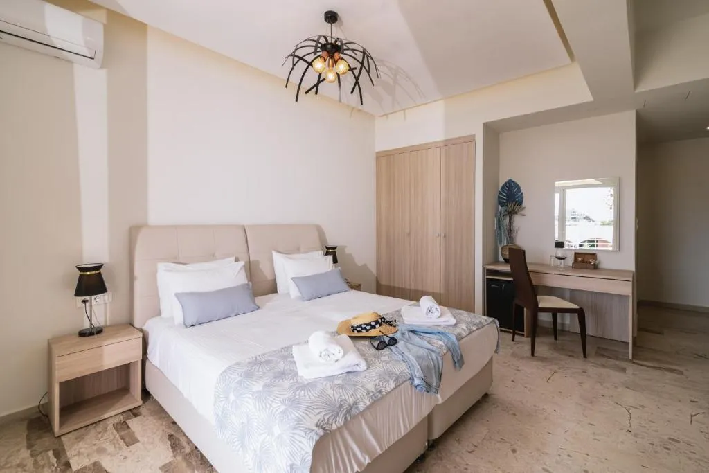 JUNIOR SUITE POOL VIEW Room, Myrtis Spa Hotel, Crete