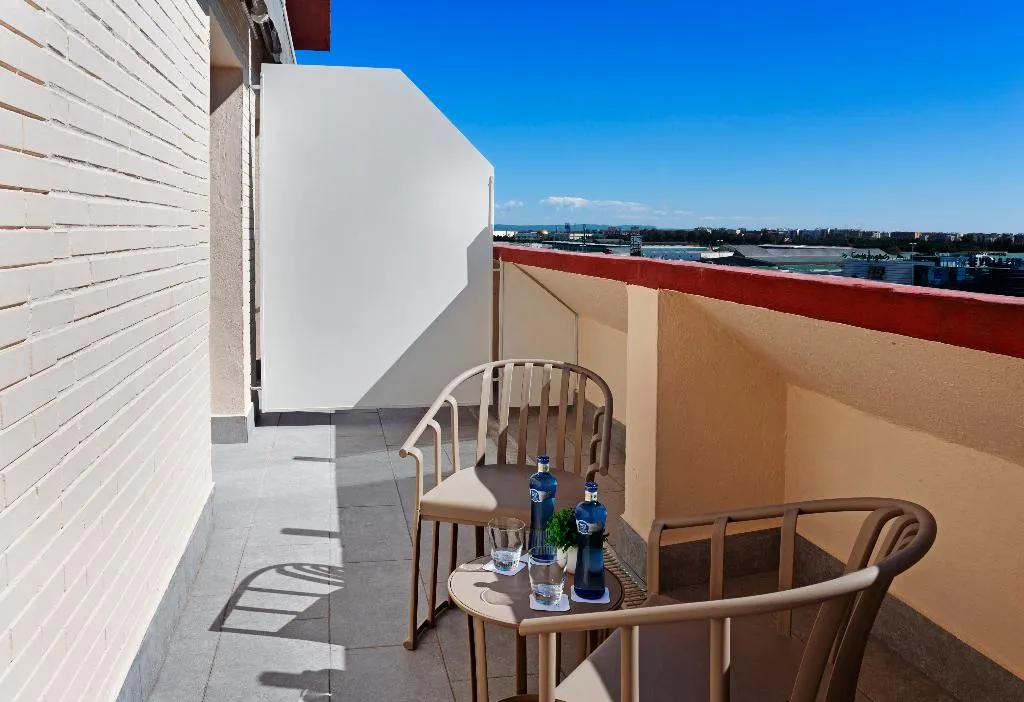 DOUBLE SINGLE USE WITH TERRACE Room, Catalonia Hispalis, Seville