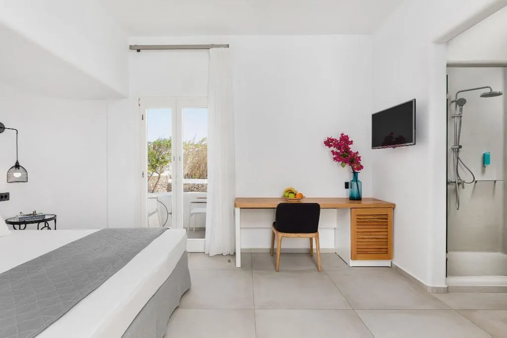 DOUBLE SUPERIOR Room, Corfos Hotel, Mykonos