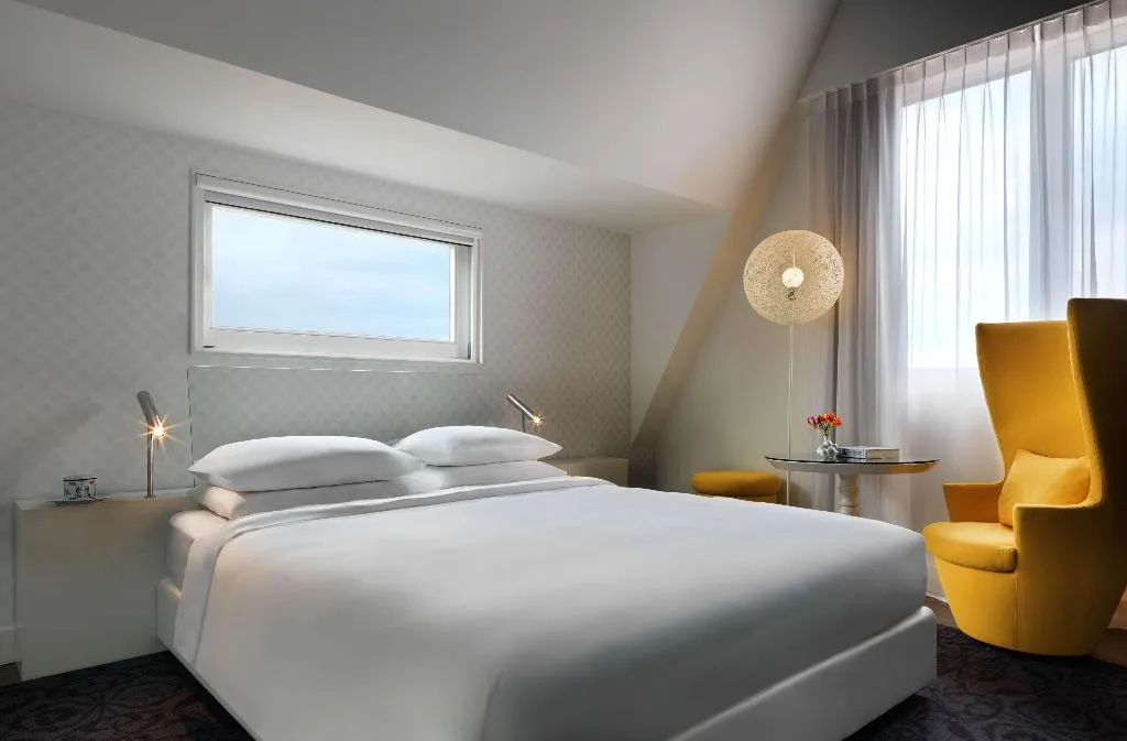 SUITE STANDARD Room, Andaz Amsterdam, Prinsengracht, By Hyatt, Amsterdam