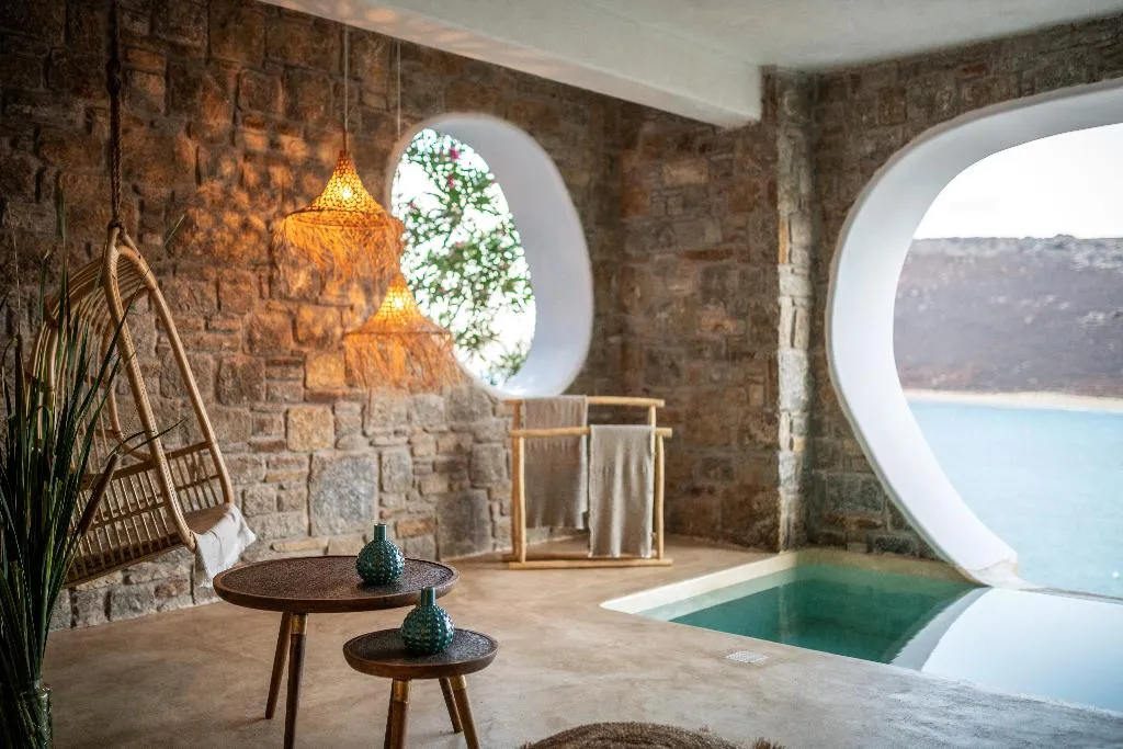 SUITE DELUXE Room, Panormos Village Seaside Resort, Mykonos