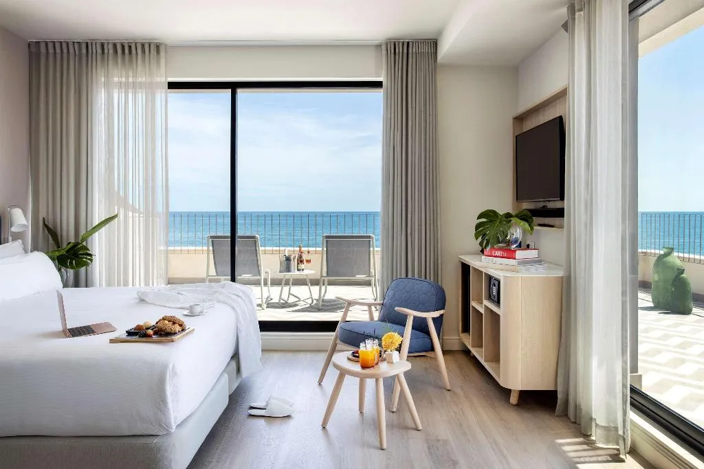 Room, ME Sitges Terramar, Costa Brava