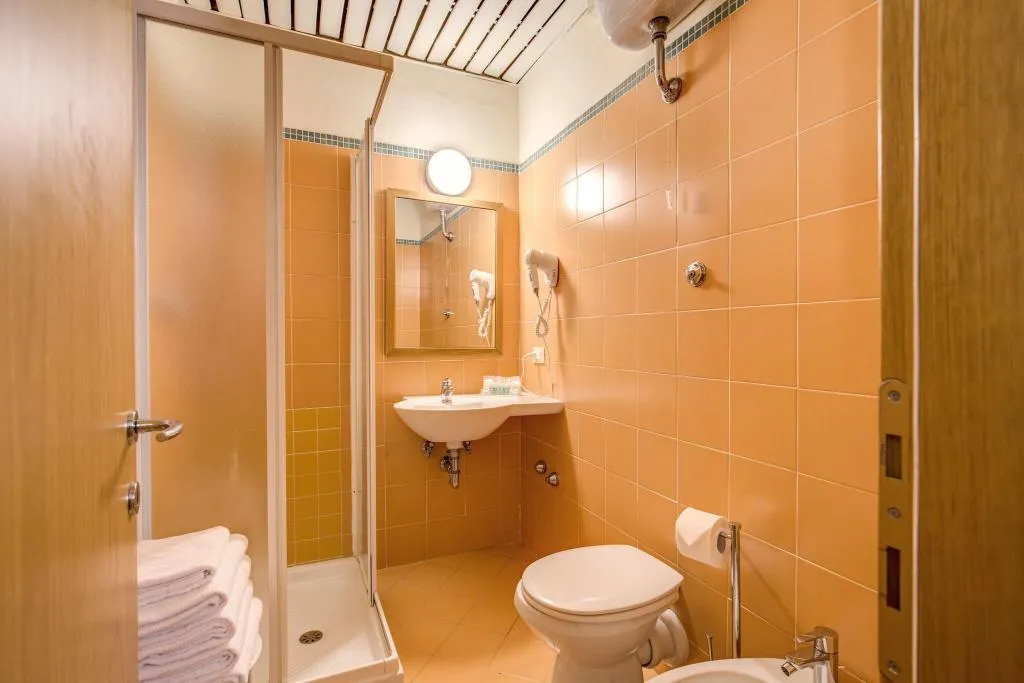 APARTMENT WITH KITCHENETTE Room, Delle Nazioni, Florence