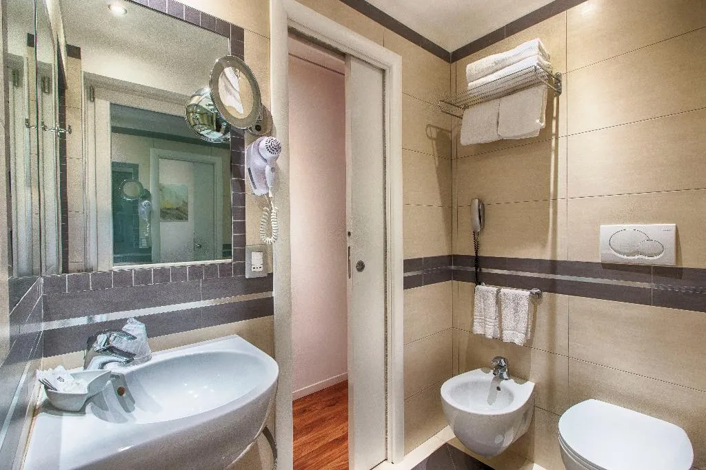 TRIPLE STANDARD Room, Raganelli, Rome