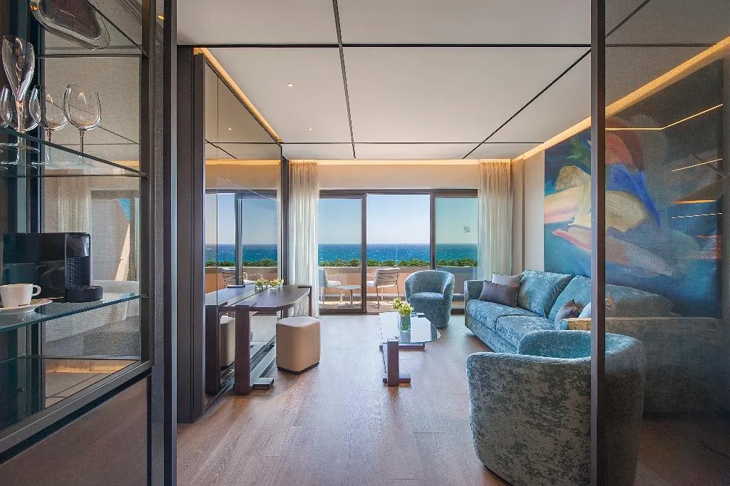 SUITE SUPERIOR Room, Four Seasons Hotel, Cyprus