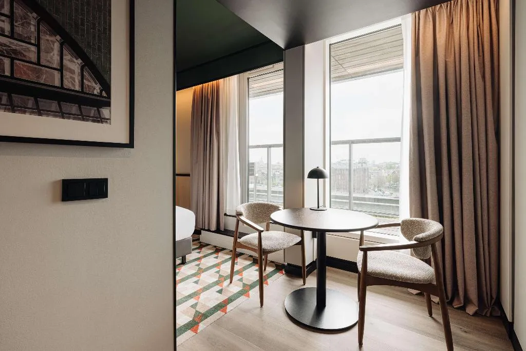 Room, DoubleTree by Hilton Amsterdam Centraal Station, Amsterdam
