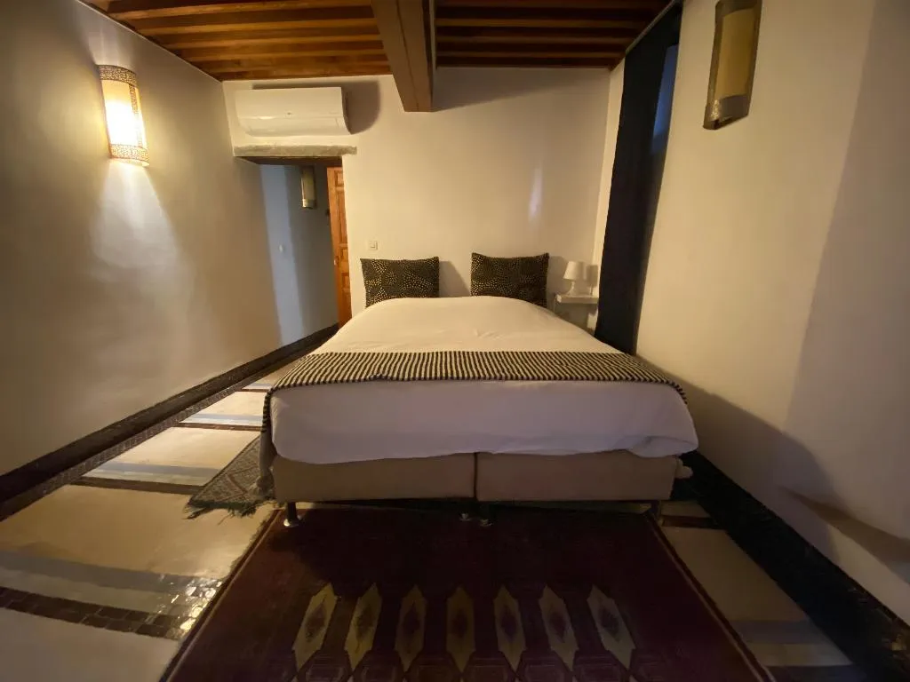 TRIPLE SUPERIOR KING BED Room, Dar 7 Louyat, Fez