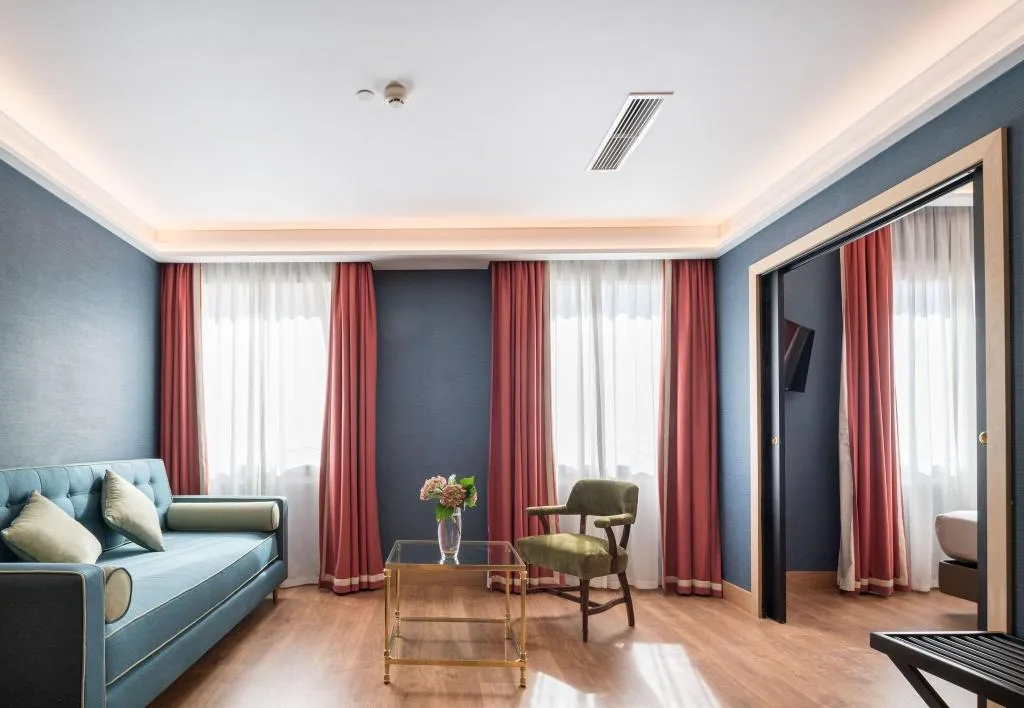 JUNIOR SUITE WITH DOUBLE BED Room, Principe Pio, Madrid
