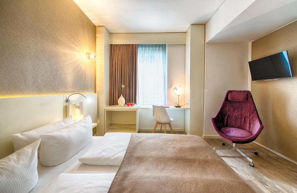 Room, Leonardo Hotel Berlin Mitte, Berlin