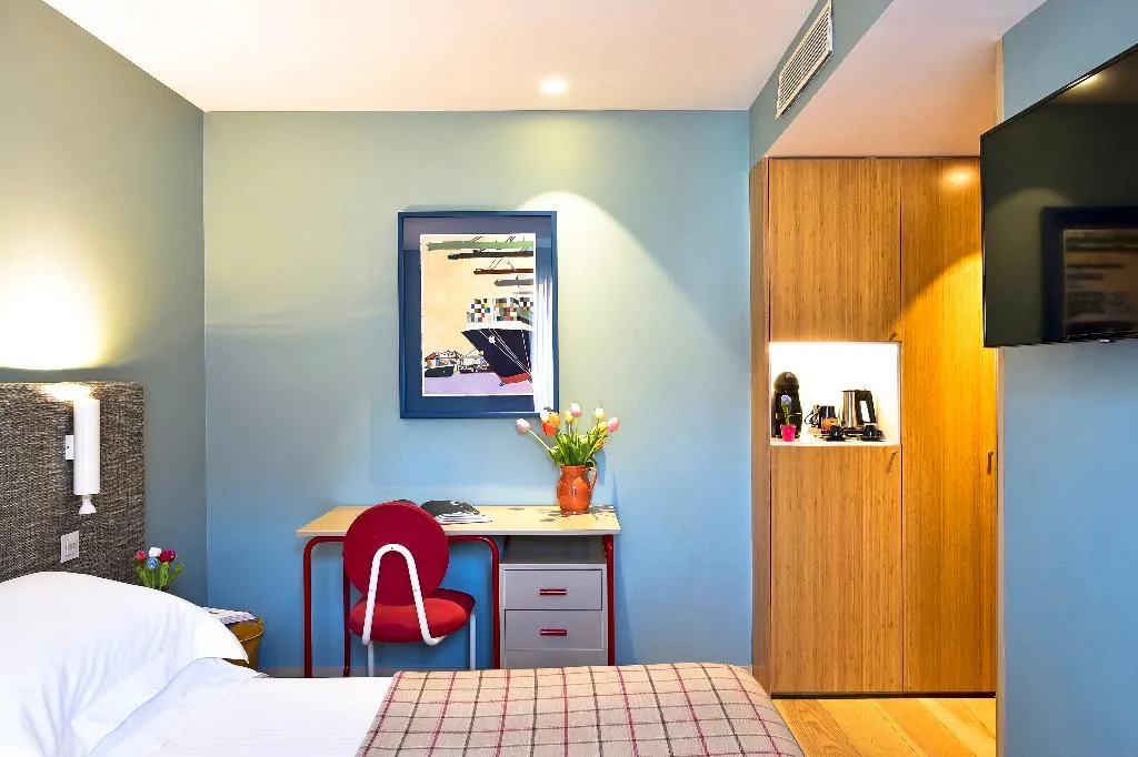 SINGLE STANDARD Room, The Editory House Ribeira Hotel, Porto