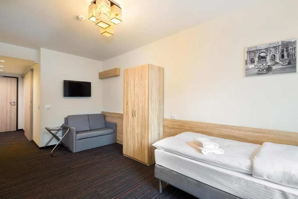 Room, Automobil Hotel, Krakow