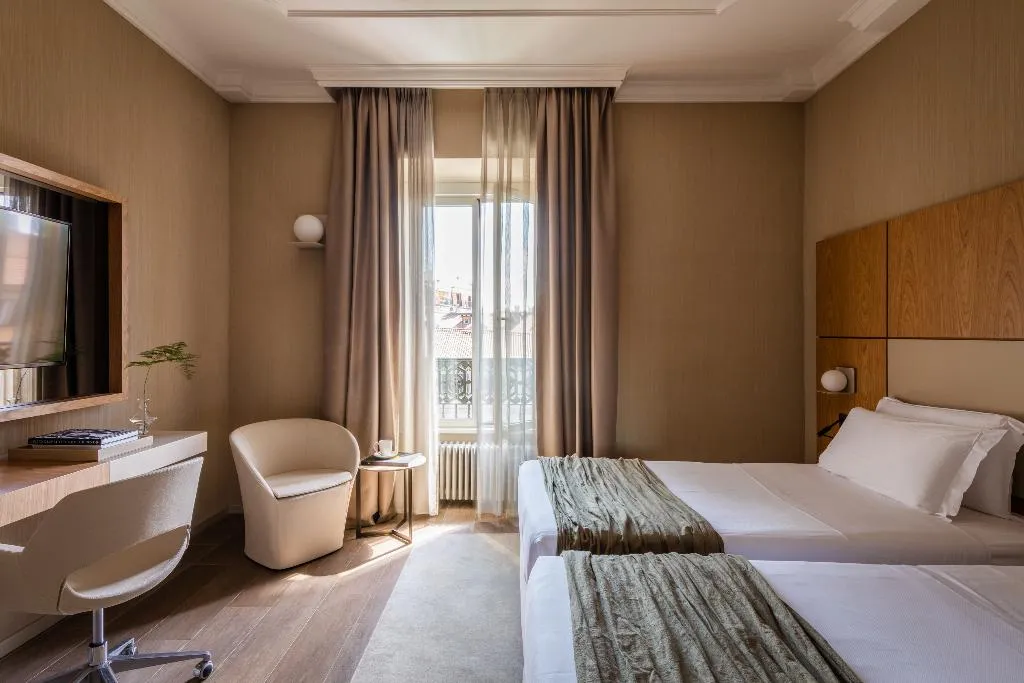 TWIN DELUXE Room, Hotel Cristoforo Colombo – Preferred Hotels & Res, Milan