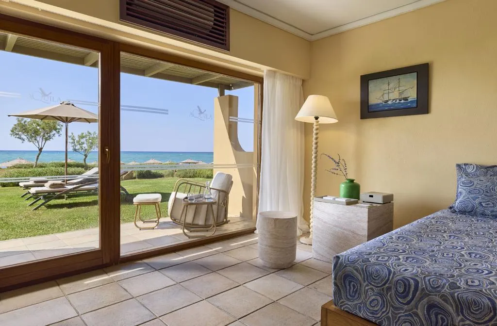 SUITE BEACH FRONT Room, Aquila Rithymna Beach, Crete