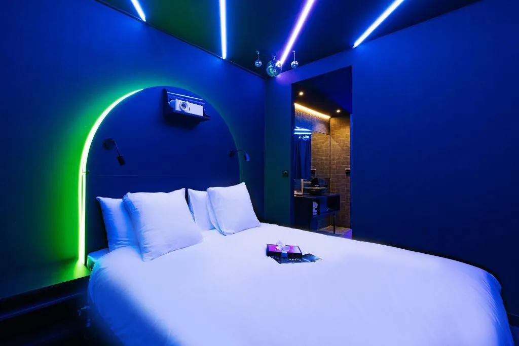 Room, Mr. Monkey Amsterdam, Amsterdam