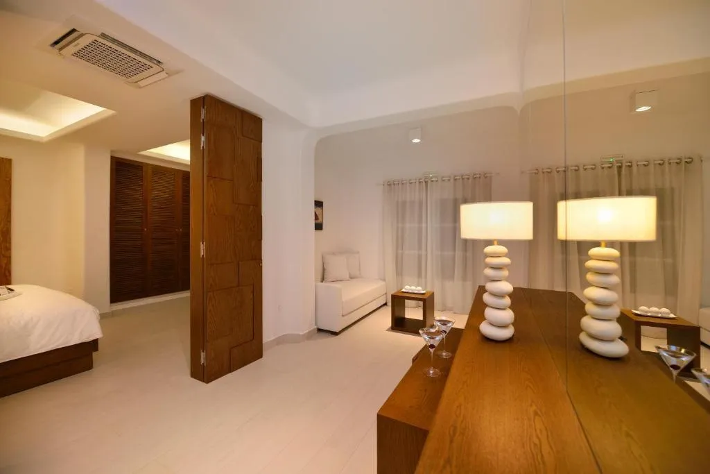 VILLA FIVE BEDROOMS WITH PRIVATE POOL Room, Saint John Hotel Villas & Spa, Mykonos