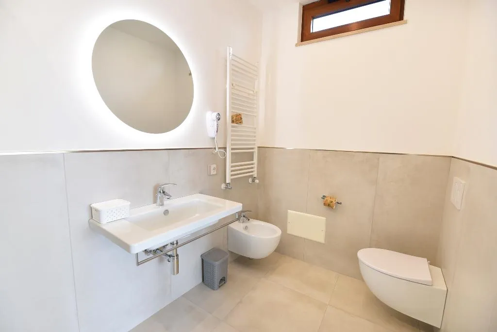 DOUBLE SUPERIOR WITH BALCONY Room, Casa Emma, Naples