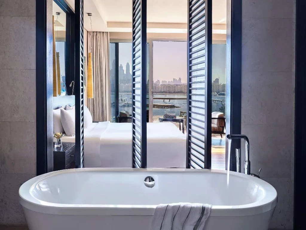 Room DELUXE SEA VIEW Room, Rixos The Palm Hotel & Suites, Dubai