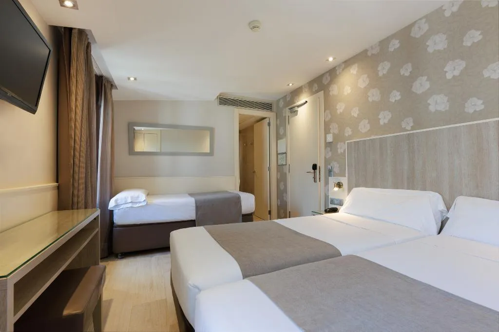 TRIPLE STANDARD Room, Santa Marta, Barcelona