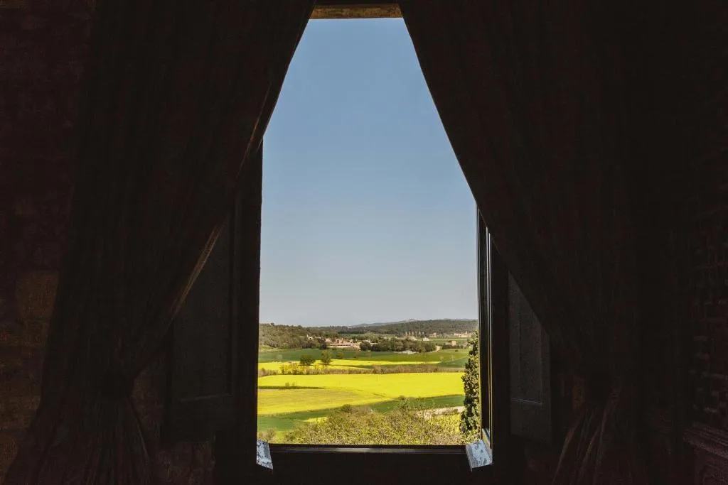 Double or Twin STANDARD Room, Hotel Castell D'Emporda, Barcelona
