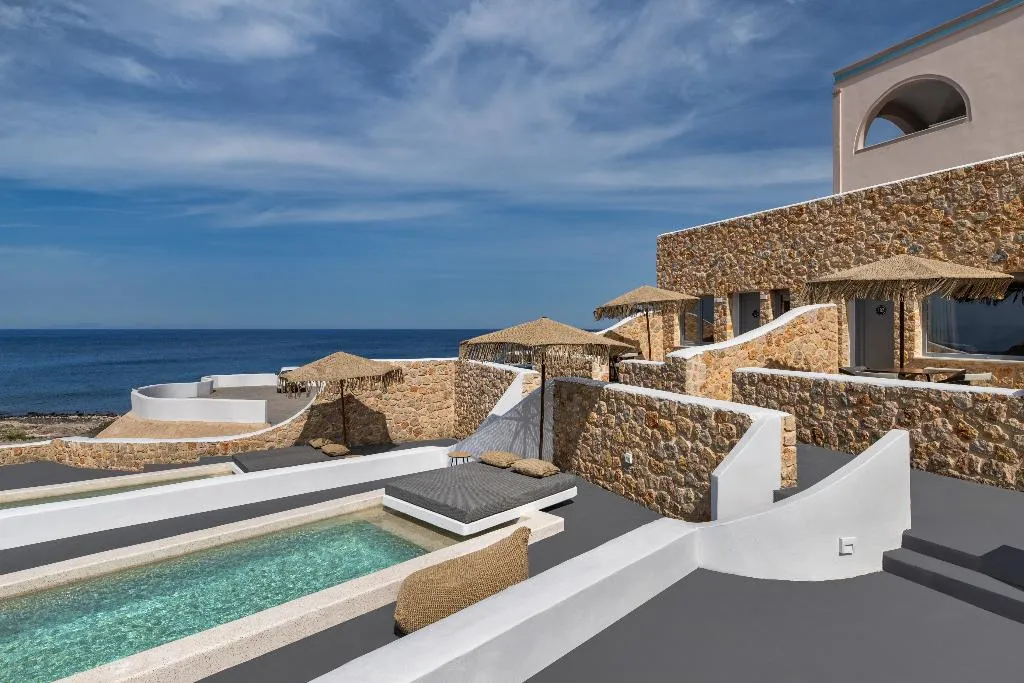 TRIPLE EXECUTIVE Room, Aelia Thalassa, Santorini