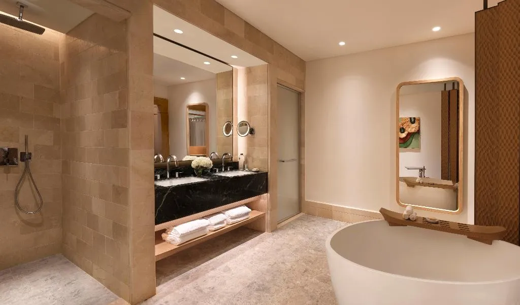 SUITE SUPERIOR TWO DOUBLE BEDS Room, Sofitel Dubai The Palm, Dubai