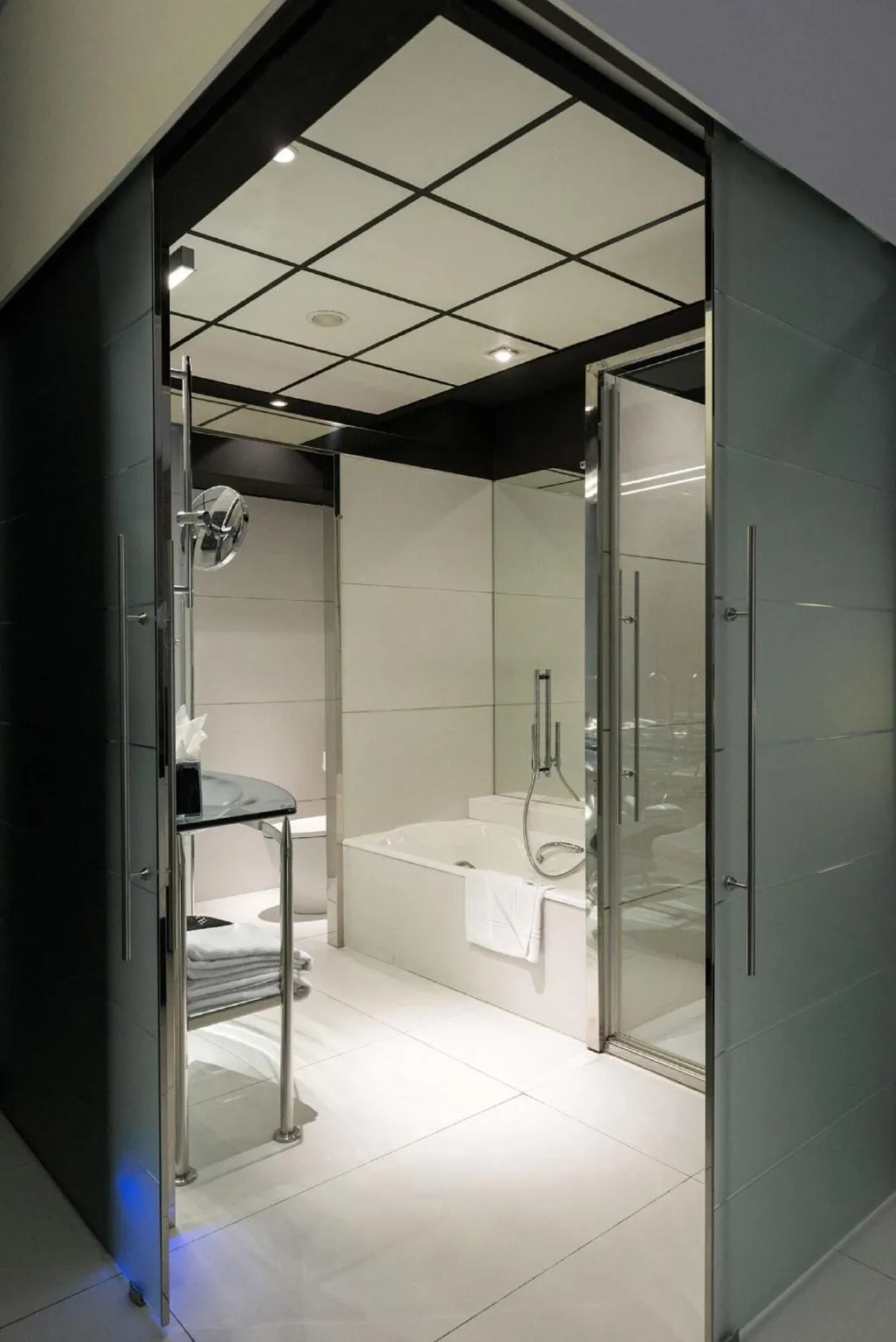 Room, Hilton Madrid Airport, Madrid