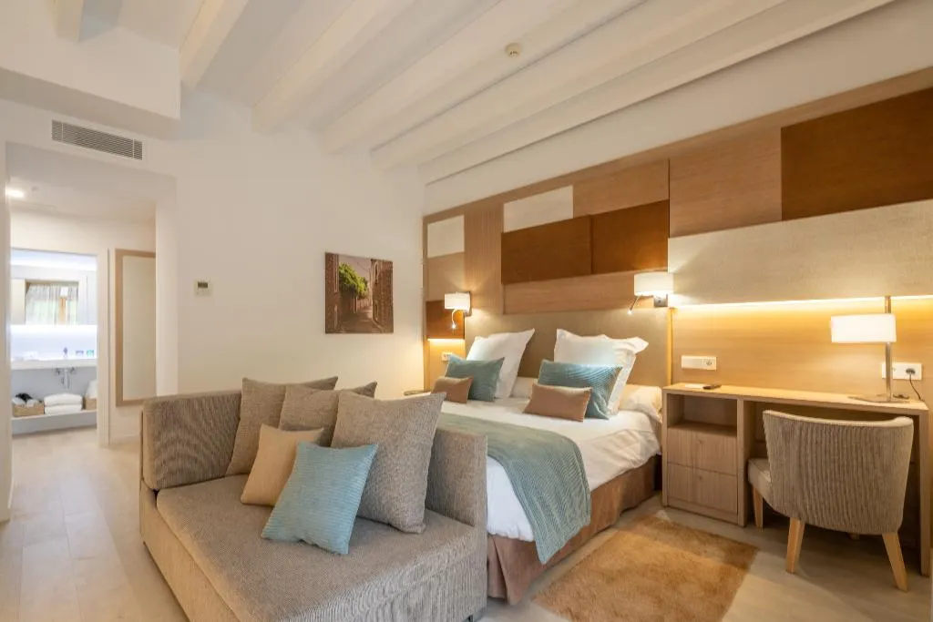 JUNIOR SUITE SUPERIOR CITY VIEW Room, Soller Plaza, Majorca