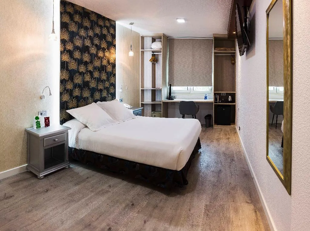 DOUBLE STANDARD Room, Bellavista Sevilla, Seville
