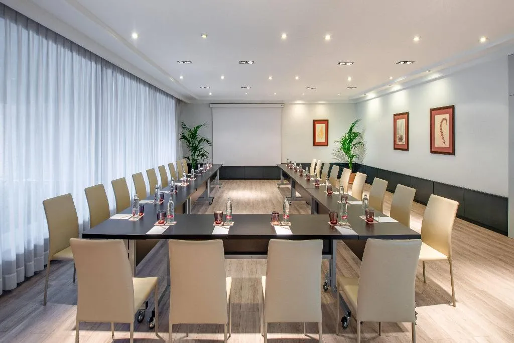 Conferences, Madrid Alameda Aeropuerto Affiliated By Melia, Madrid