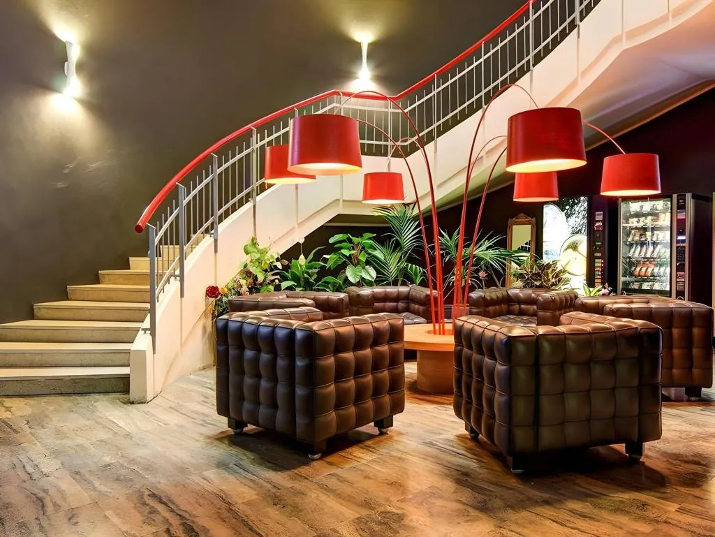 Lobby, Residence Cenisio, Milan