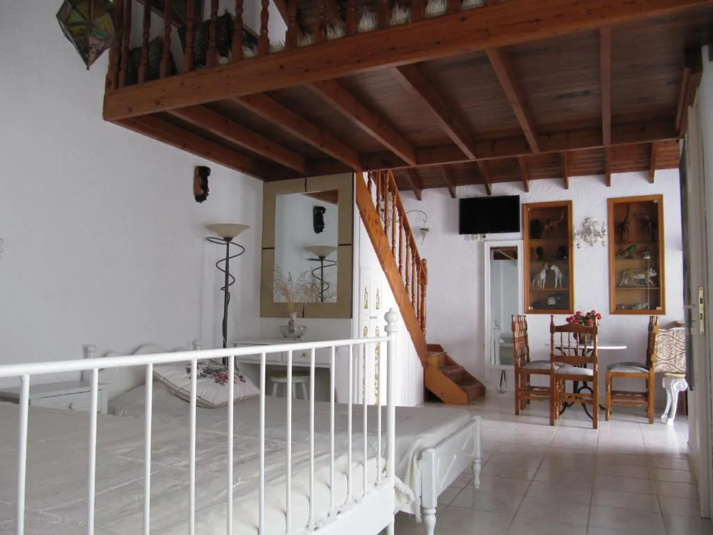 APARTMENT TWO BEDROOMS ONE BATHROOM Room, Castellino Studios, Rhodes