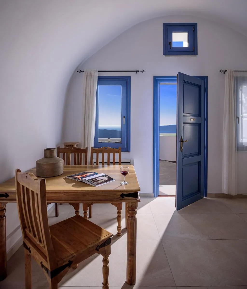 Room, Kamares Apartments, Santorini