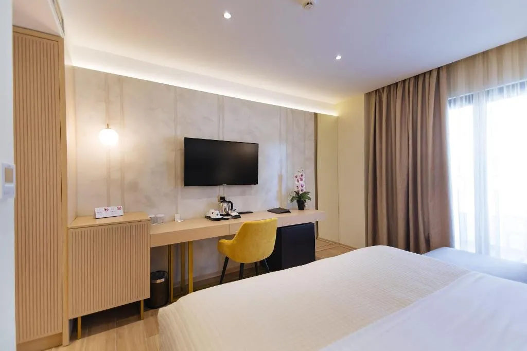 Room, Gloria Palace, Durres
