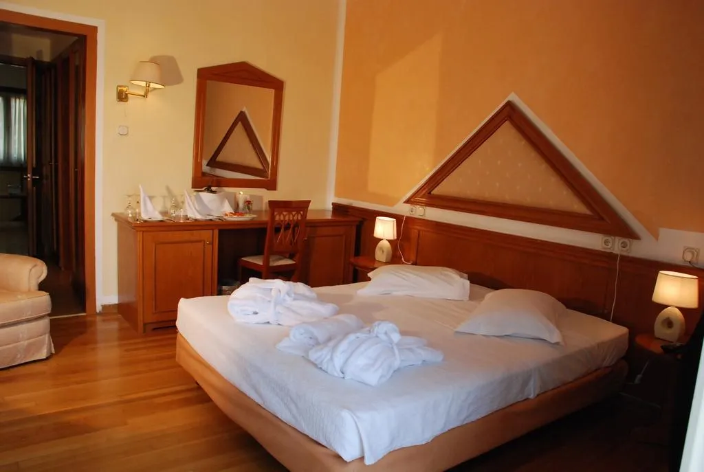 Double or Twin SUPERIOR Room, Delphi Palace, Athens