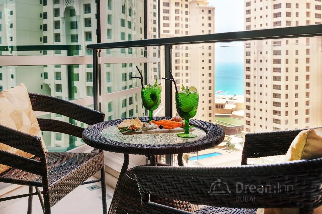 APARTMENT TWO BEDROOMS Room, Dream Inn Dubai Apartments-Al Sahab, Dubai