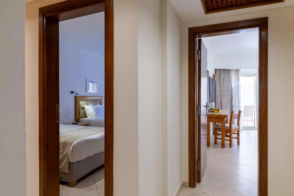 FAMILY ROOM STANDARD Room, Fort Arabesque Resort, Spa and Villas, Red Sea Riviera