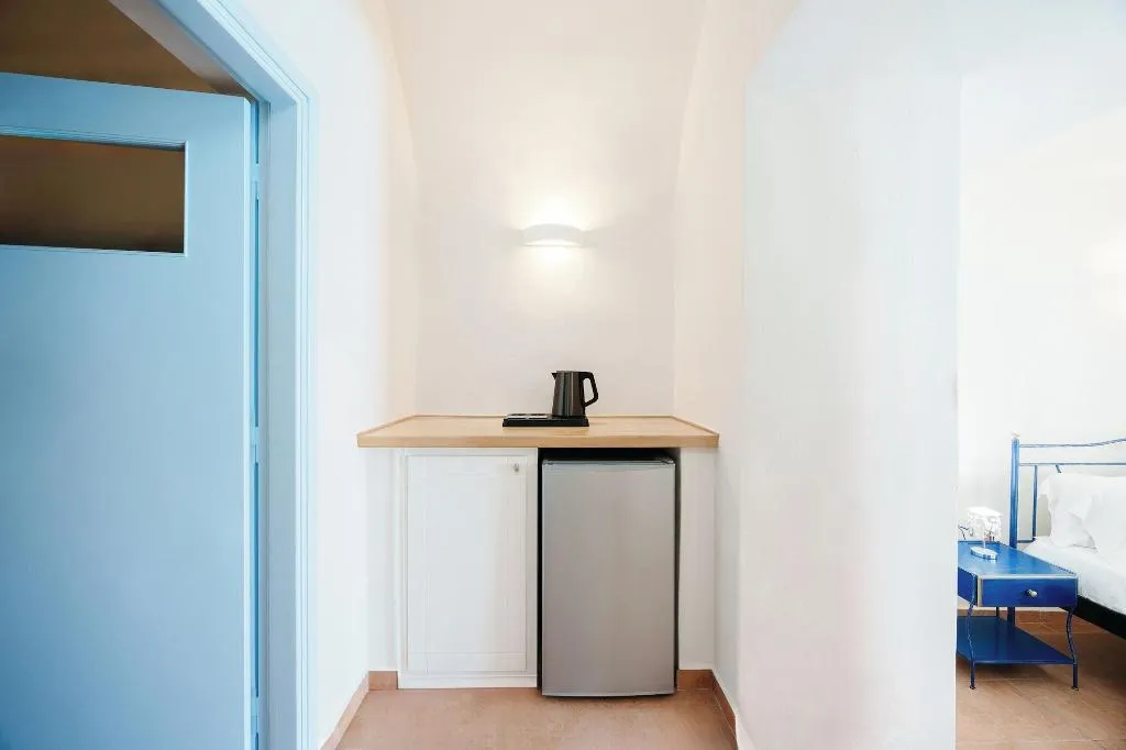 General view, Kastro Suites, Santorini