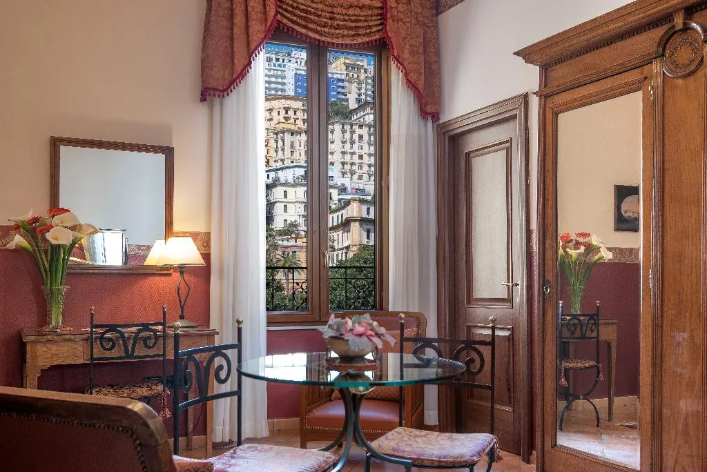 DOUBLE SUPERIOR Room, Pinto-Storey Hotel, Naples