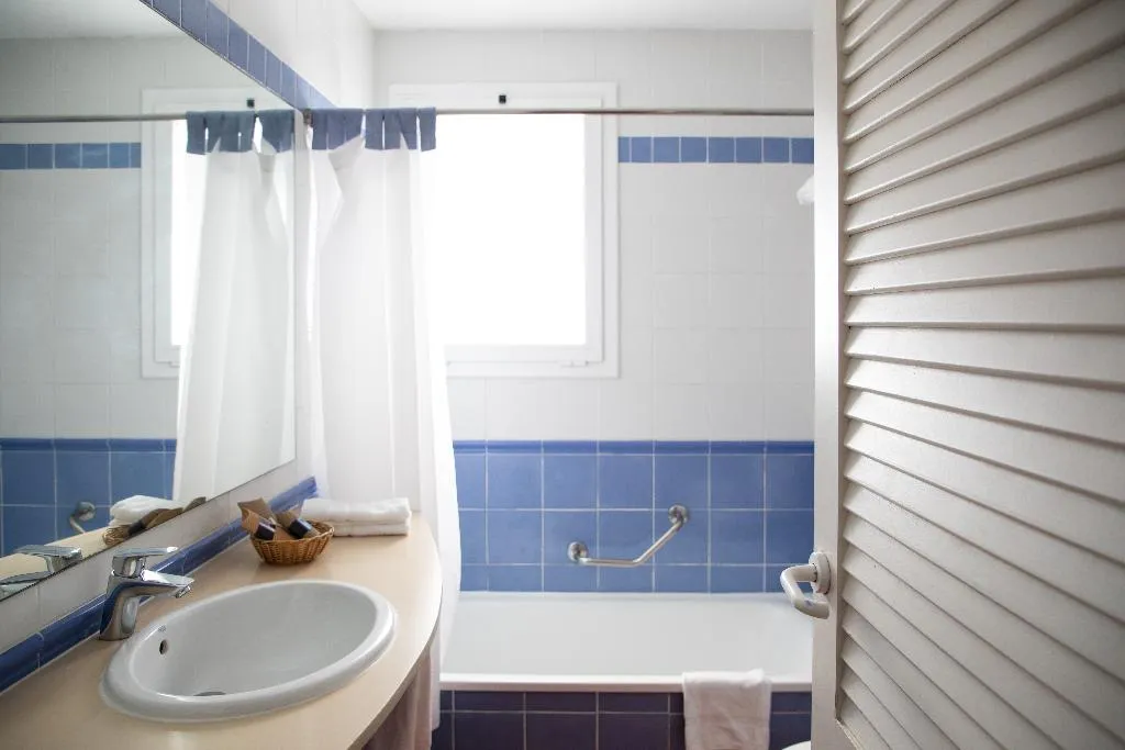 Room, DWO Les Palmeres, Costa Brava